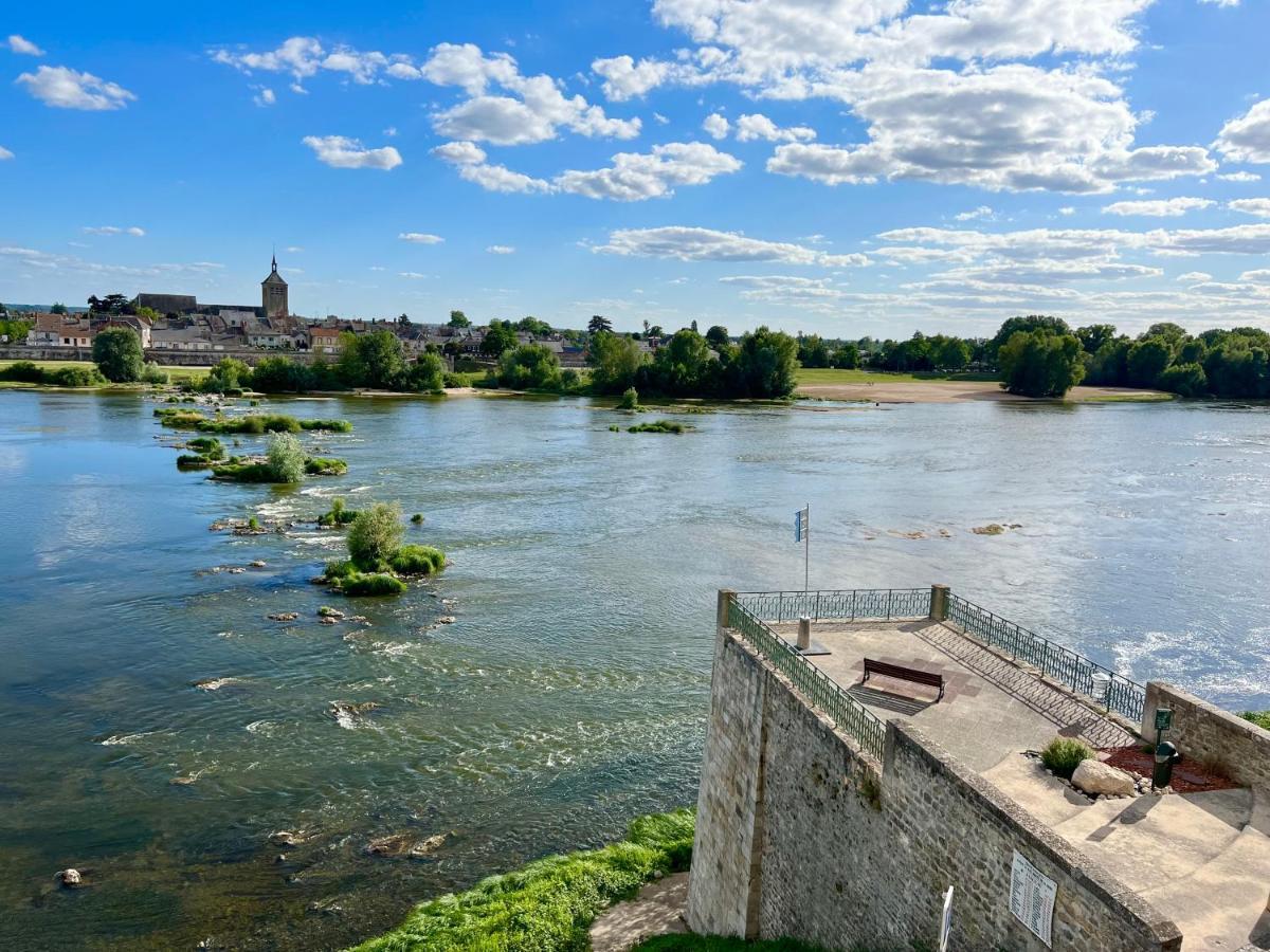 La Vue Loire Maison Saint-Denis-de lʼHôtel Zewnętrze zdjęcie